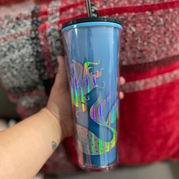 STARBUCKS Color Changing 2021 LIMITED EDITION Blue Siren Mermaid Tumbler - Picture 2 of 3